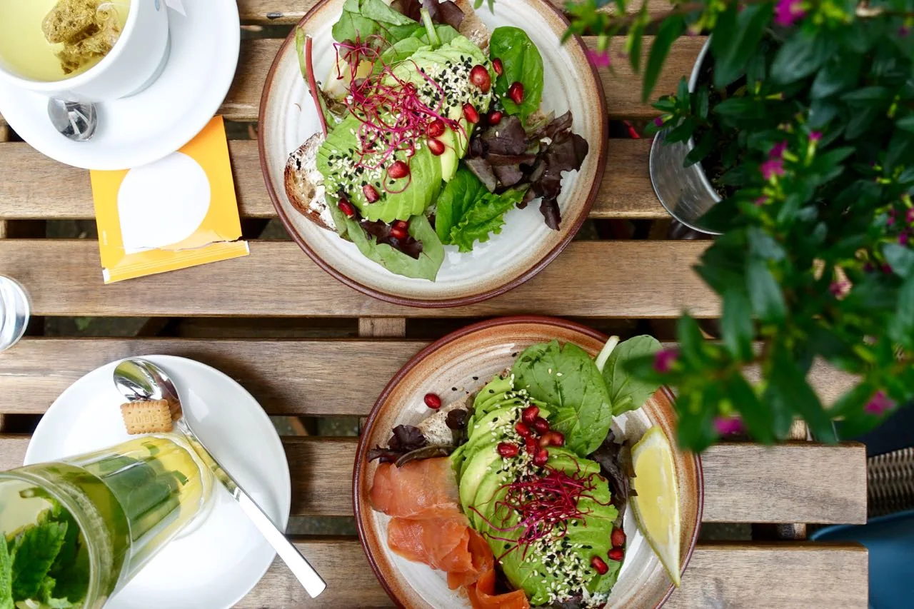 Two avocado toasts at moki’s goodies in Hamburg