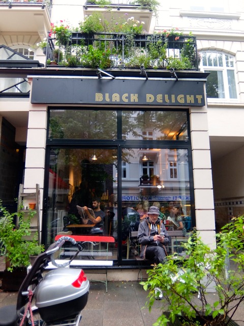 Exterior of the Black Delight coffee shop on Eppendorfer Weg
