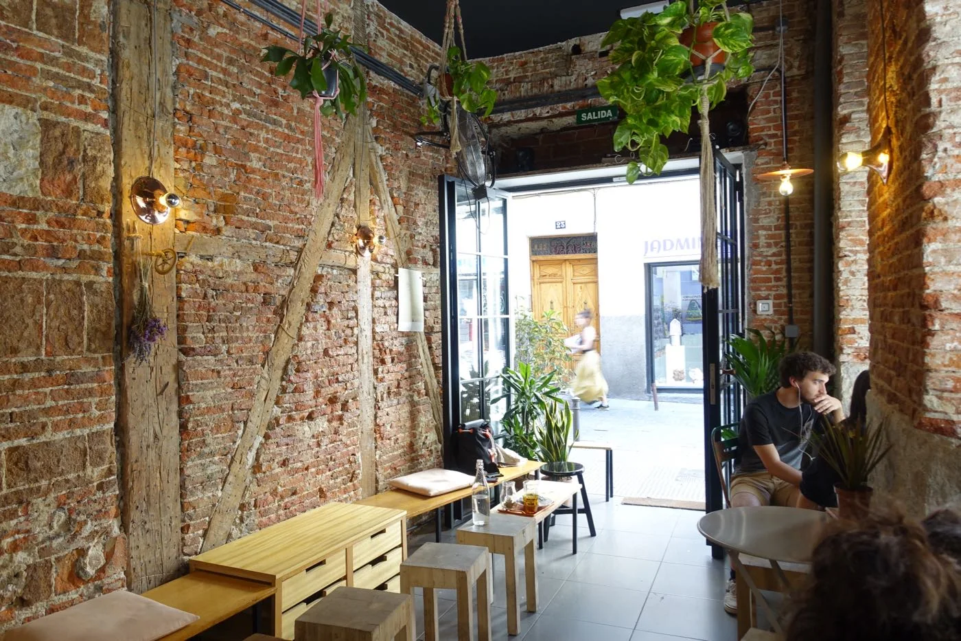 Plantate Café interior, Lavapies, Madrid