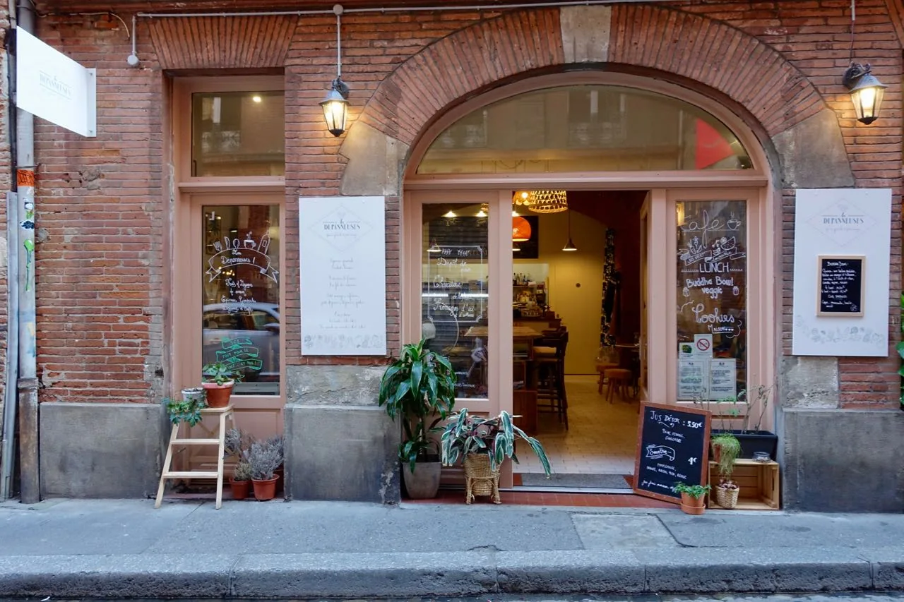 Les Dépanneuses, Café and Epicerie, Visiting Toulouse