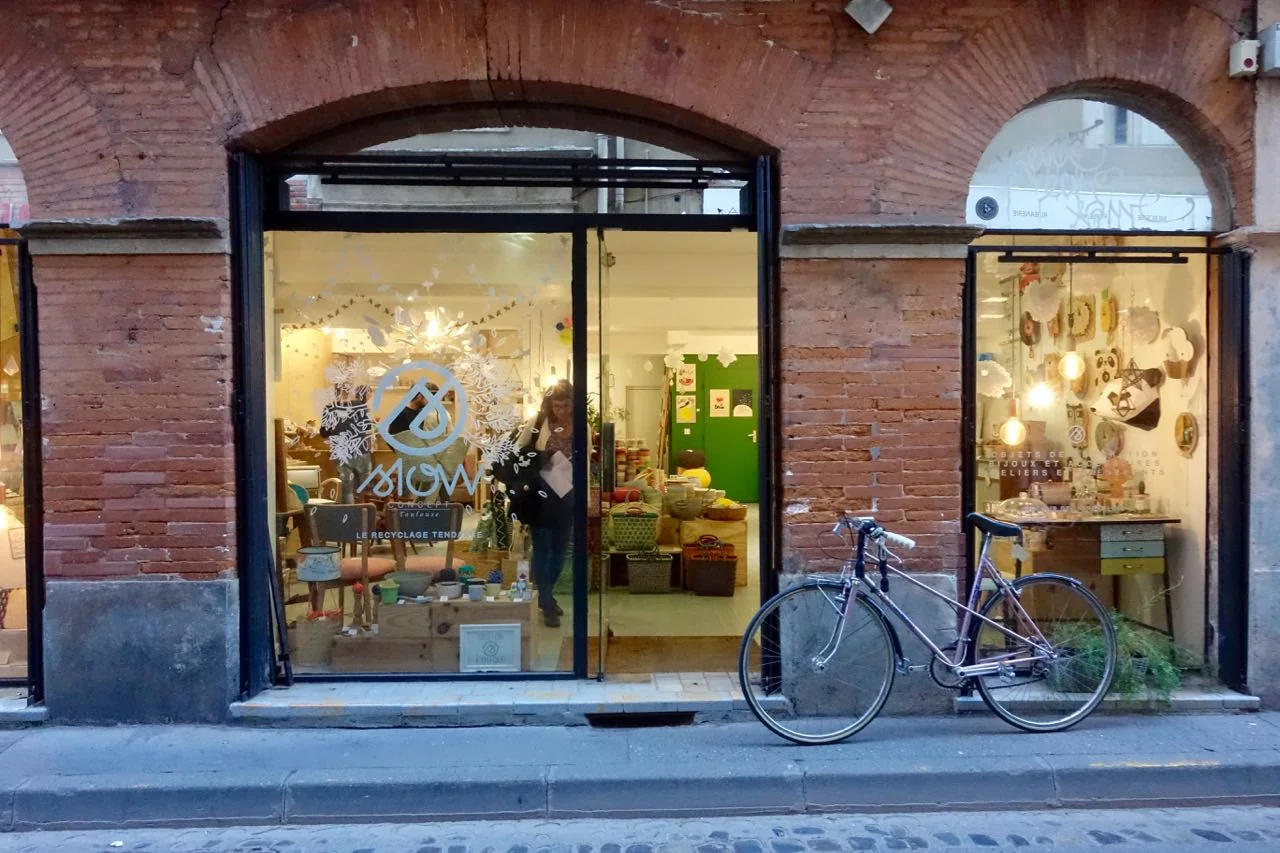 SLOW concept, recycling shop Toulouse