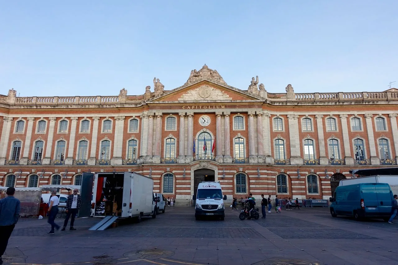 Visiting Toulouse, Capitole