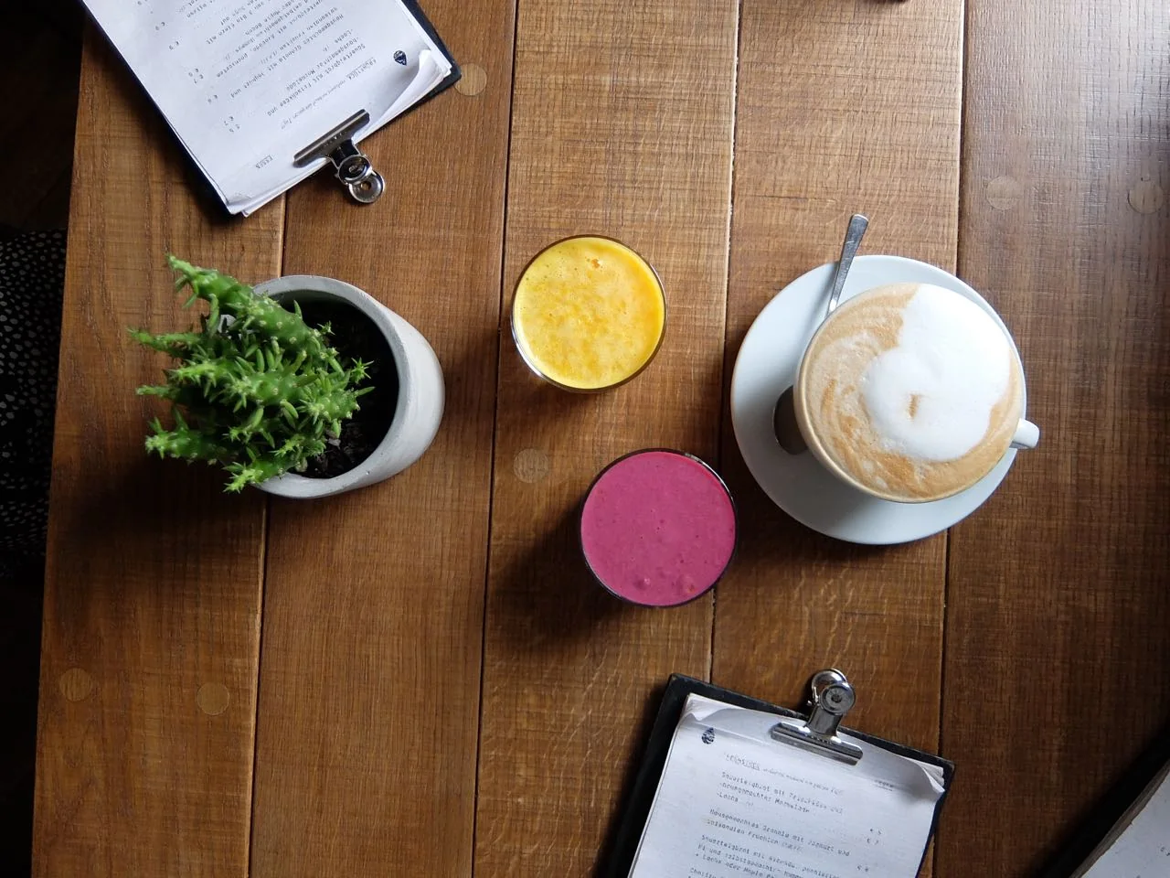 RAIN Cafeatery hipster brunch Hamburg