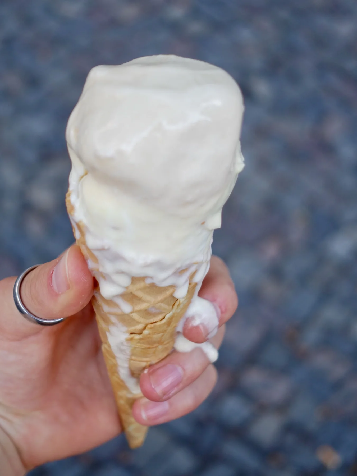 Testing the consistency of ice cream in Berlin