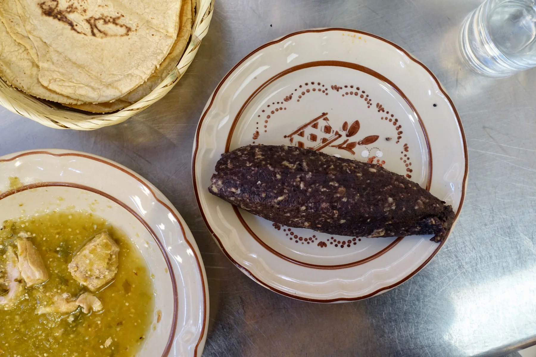 refritos con huevo and pork salsa, Fonda Margarita