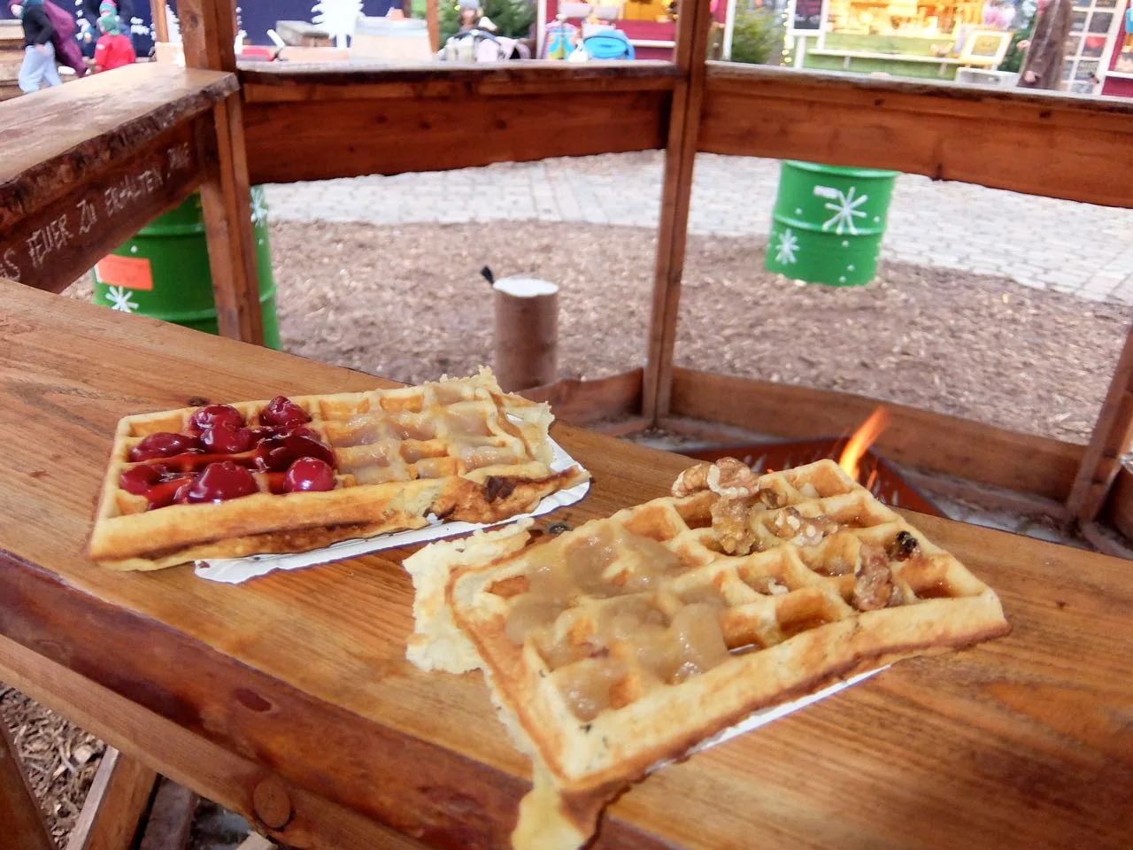 Homemade waffles at the Apostelkirche Christmas market