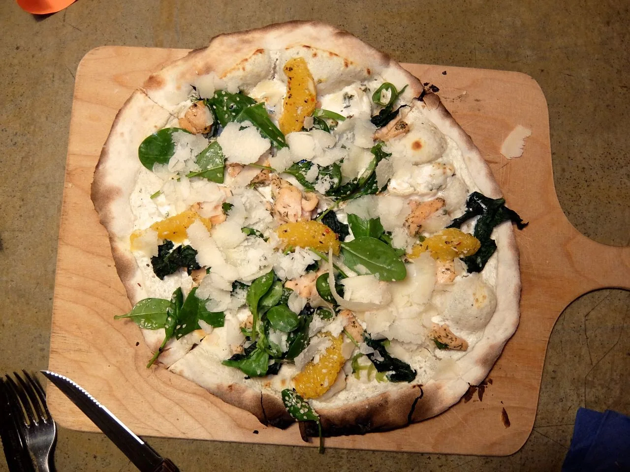 Creative pizza at Das Mehl in Hamburg
