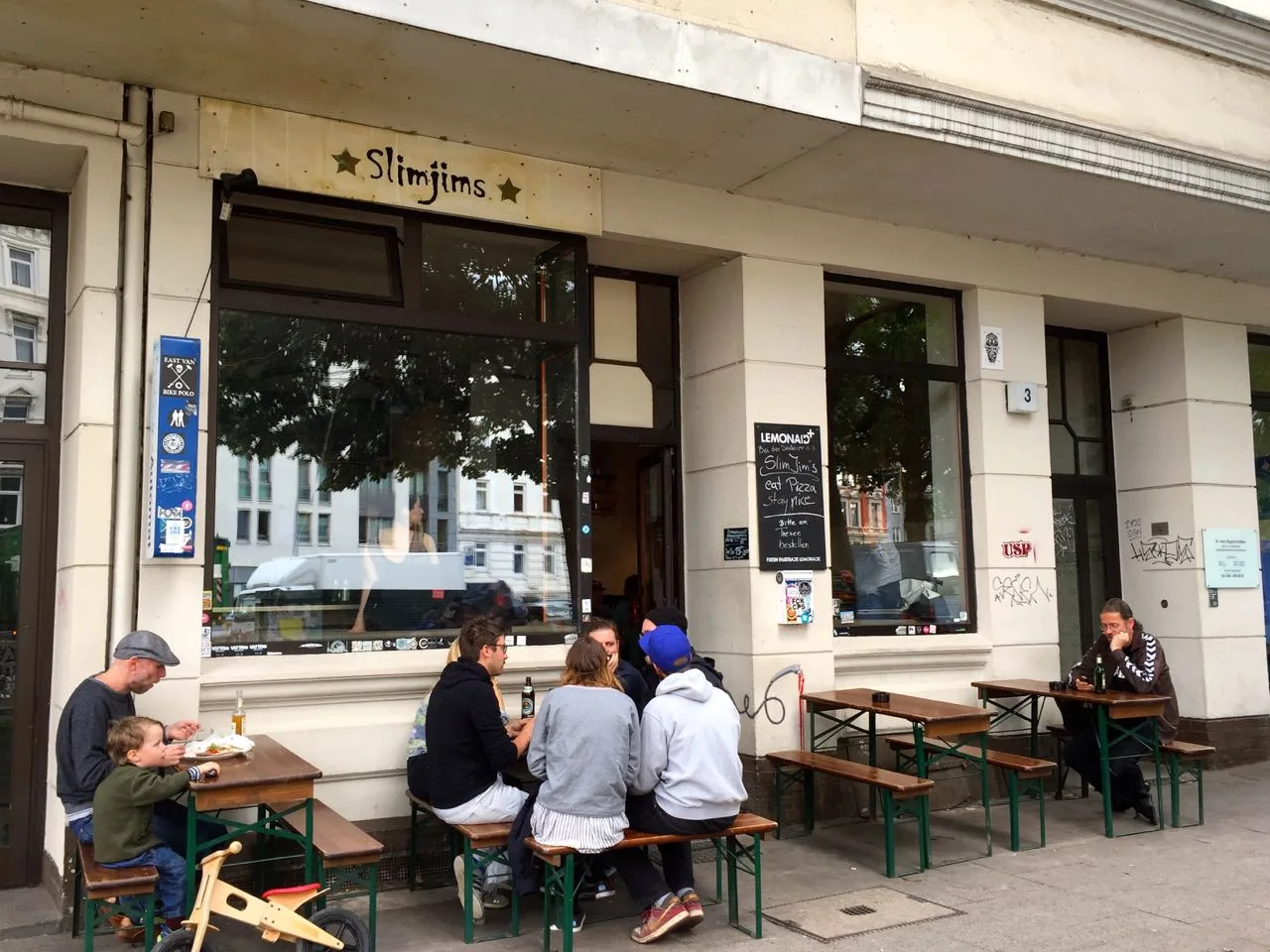 Exterior of Slimjims pizza restaurant in Hamburg’s Sternschanze